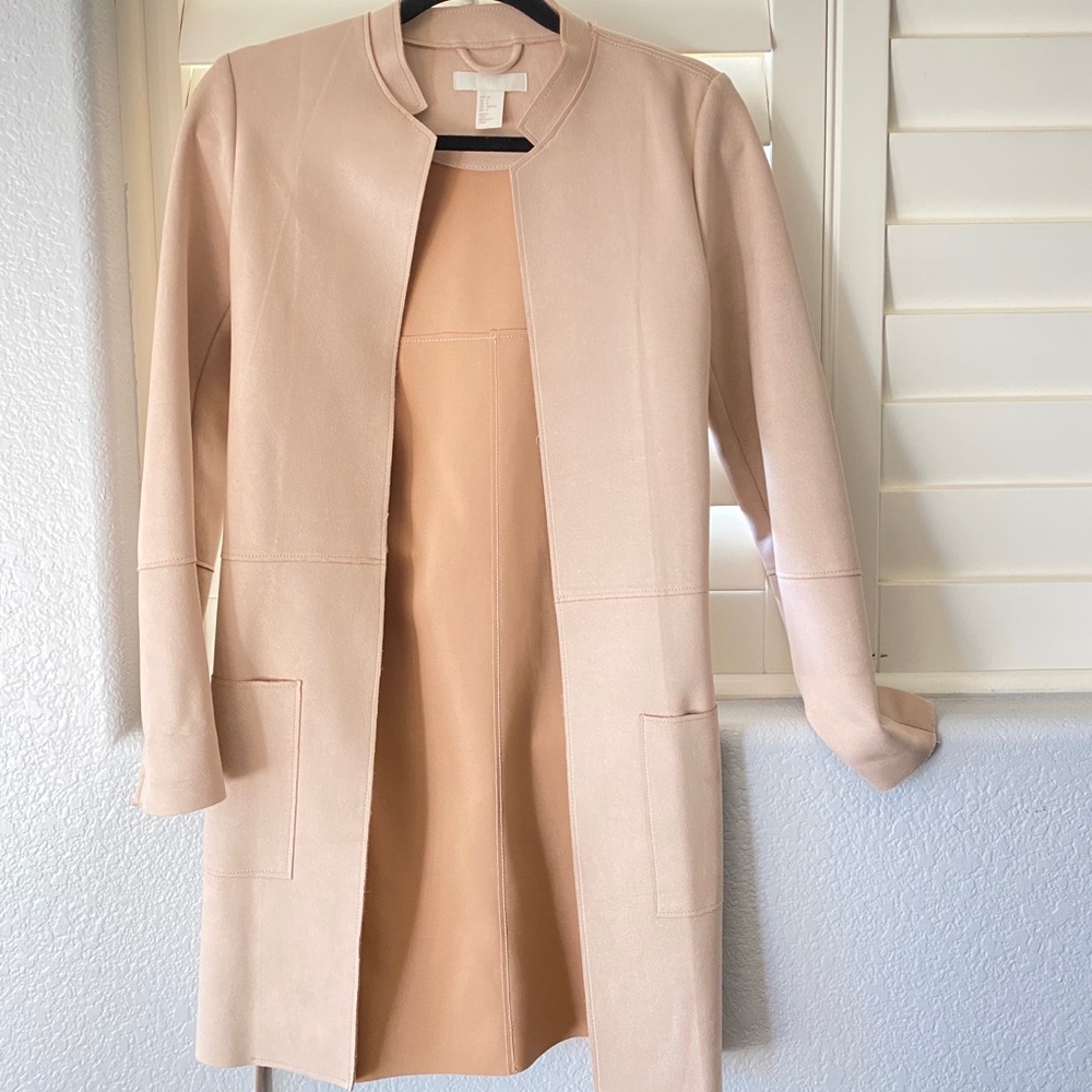 Suede light pink coat